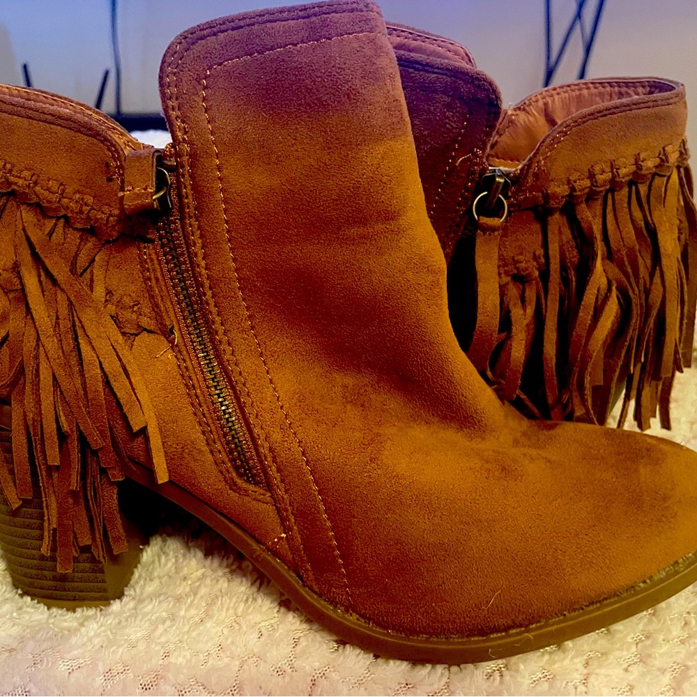 Trends up fringe booties